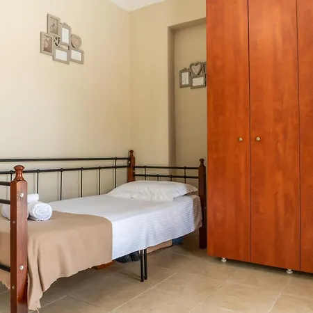 Philip Estate * Agios Nikolaos (Zakynthos)